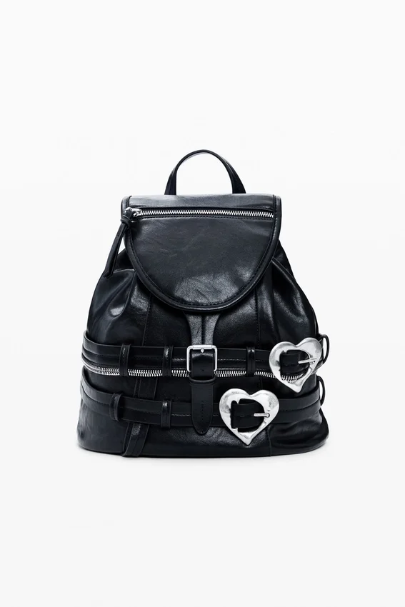 Zaino con fibbie a forma di cuore Zaino con fibbie a forma di cuore
