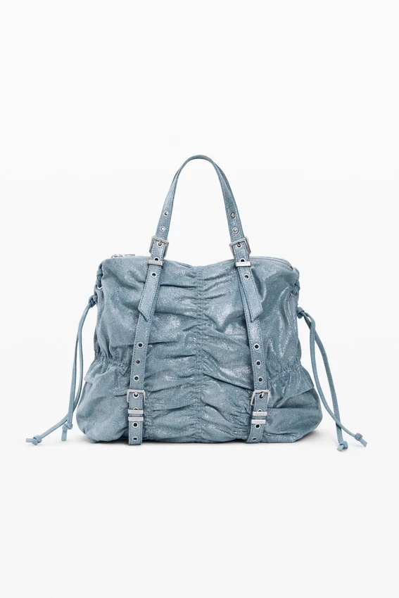 Zaino medio in denim con ruches Zaino medio in denim con ruches
